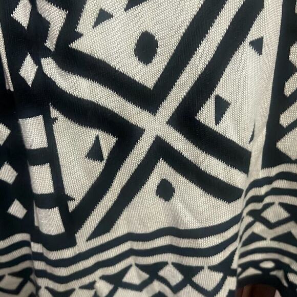 Staring At Stars Women Black White Southwest Draped Open Cardigan Sweater Medium - Picture 4 of 8